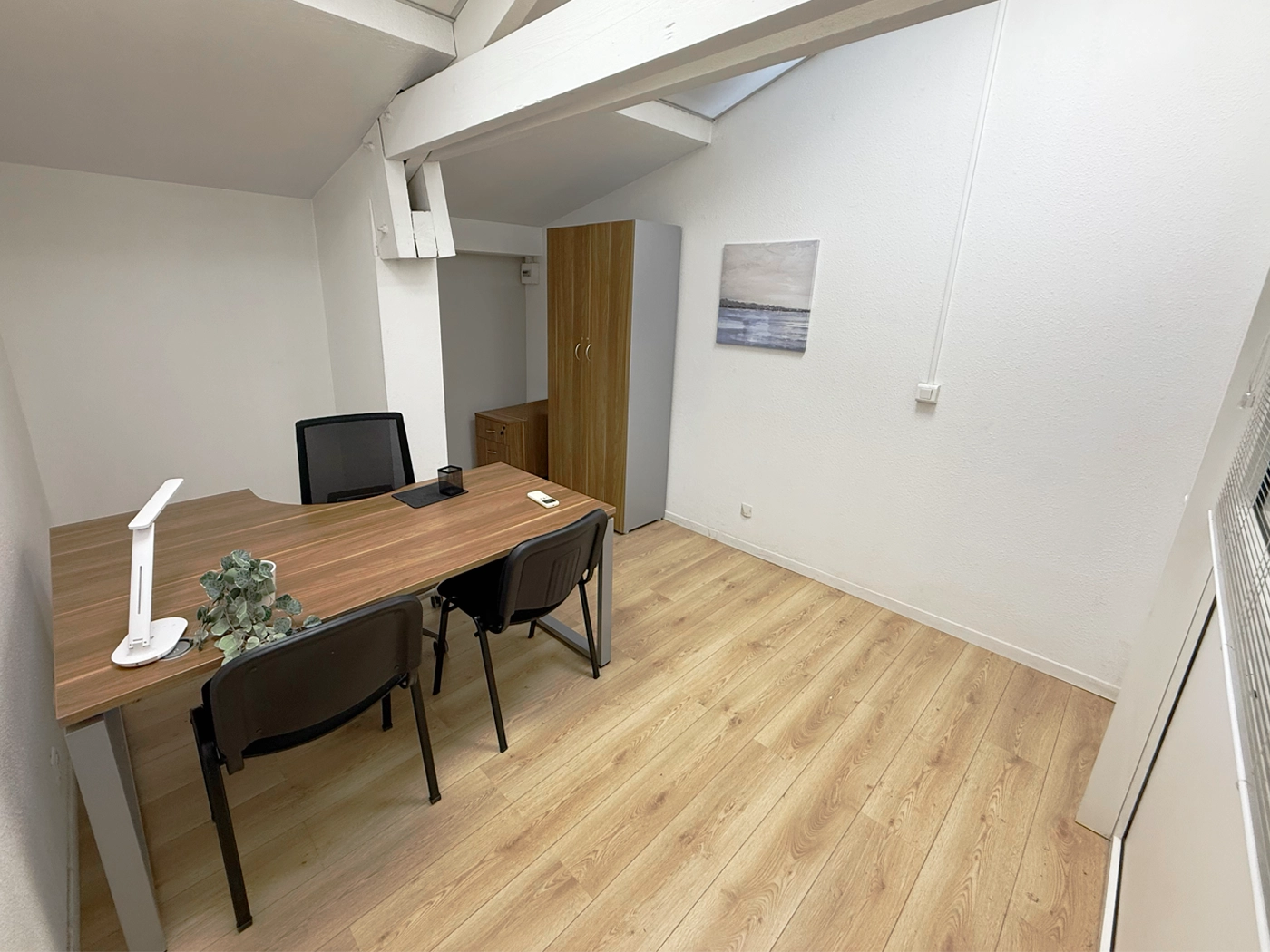 Location bureau A15